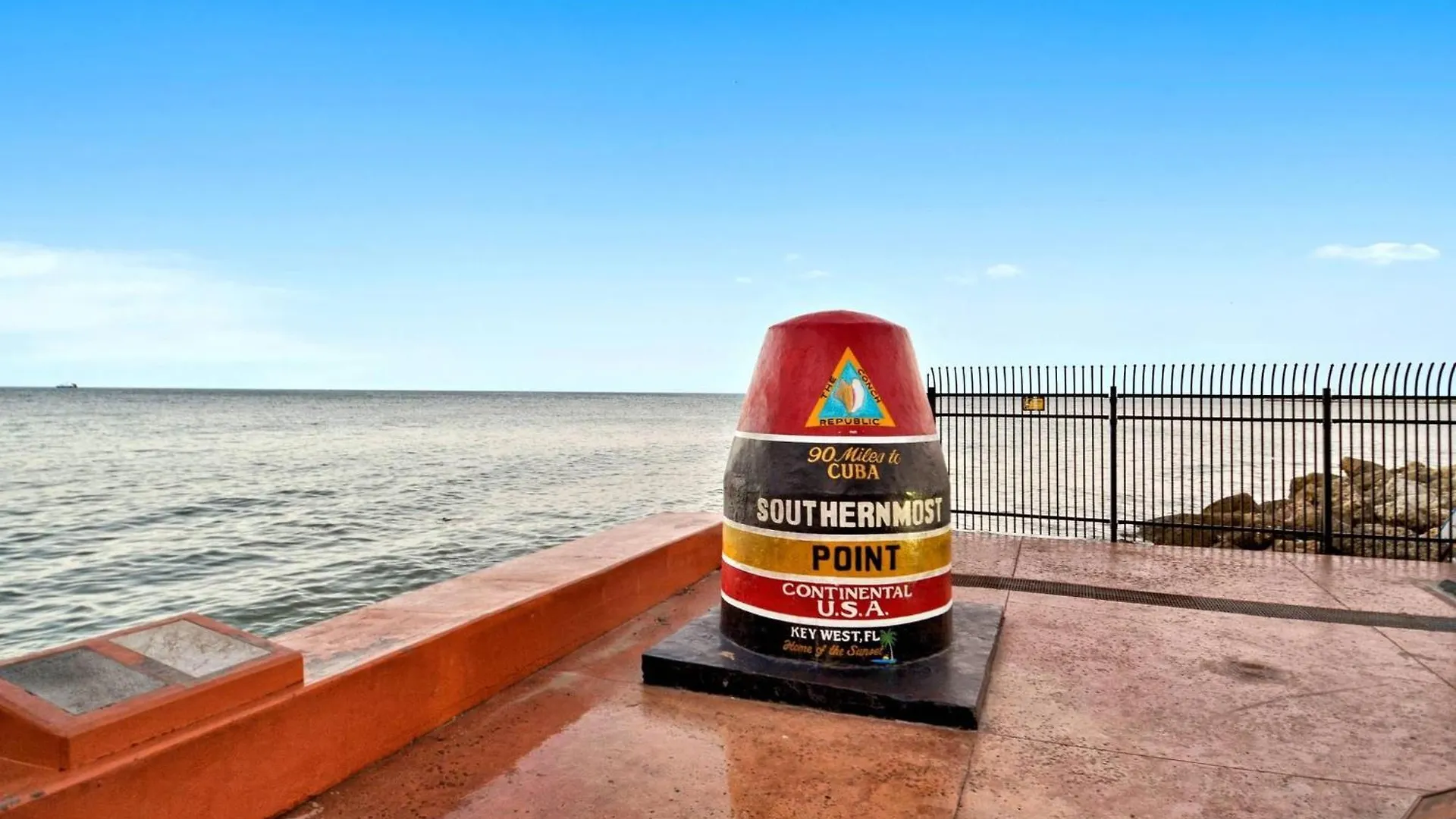 Holiday home Linger Longer By Avantstay Key West Walkable Gated Community Shared Pool Week Long Stays Only United States