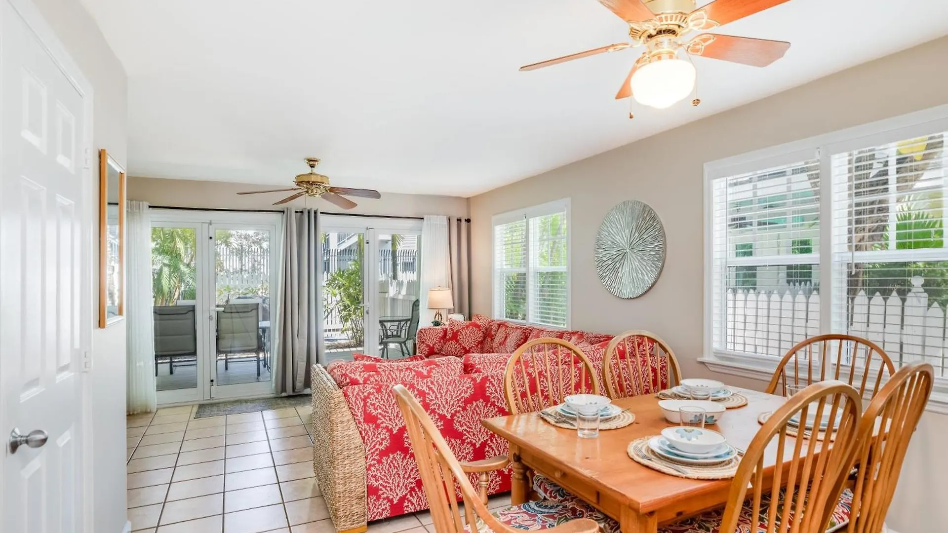 Holiday home Linger Longer By Avantstay Key West Walkable Gated Community Shared Pool Week Long Stays Only United States