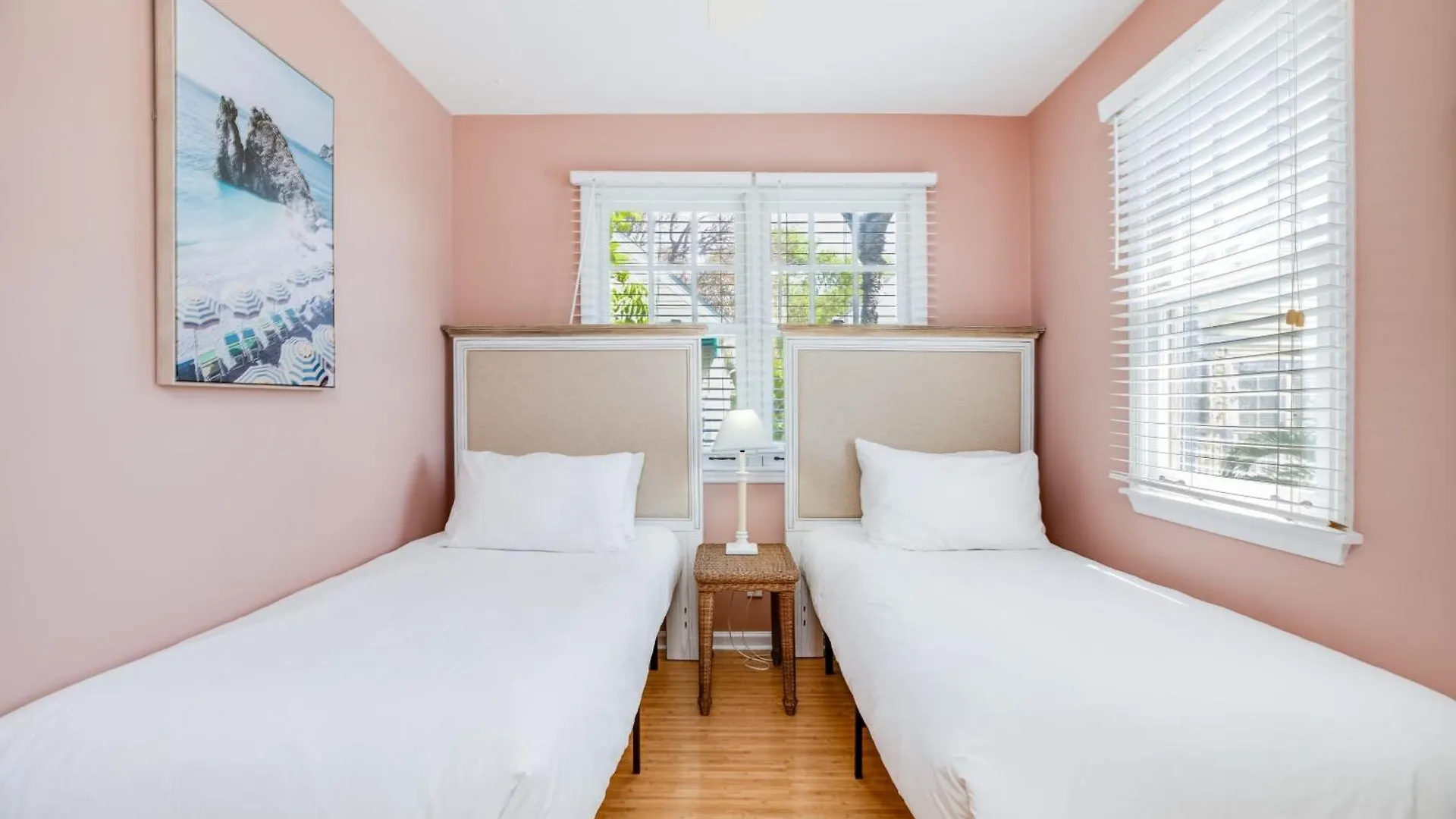 Linger Longer By Avantstay Key West Walkable Gated Community Shared Pool Week Long Stays Only 0*,
