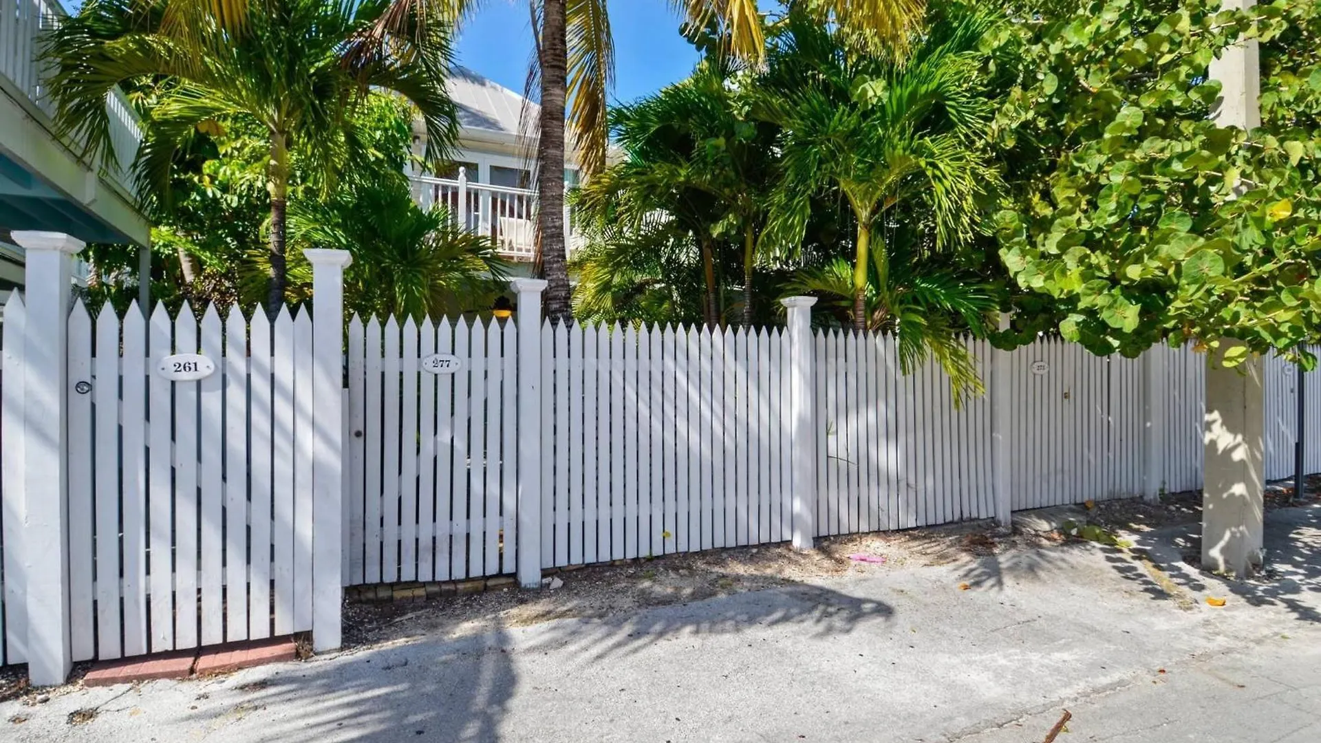 Linger Longer By Avantstay Key West Walkable Gated Community Shared Pool Week Long Stays Only Dom wakacyjny